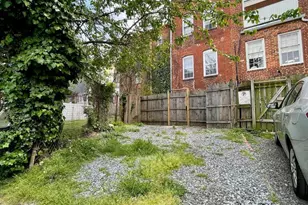 1118 F St NE, Washington, DC 20002 - Photo 30