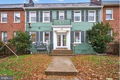 212 36th Street NE #3, Washington, DC 20019 - Photo 2