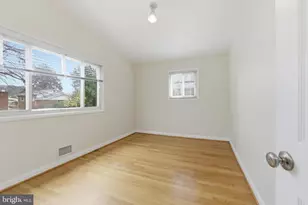 4208 19th Pl NE, Washington, DC 20018 - Photo 8