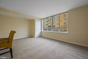 355 I Street SW, Washington, DC 20024 - Photo 8