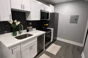 517 7th St NE, Washington, DC 20002 - Photo 8