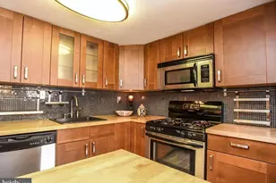 4545 MacArthur Blvd NW, Washington, DC 20007 - Photo 2