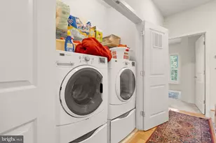 1011 3rd Pl SE, Washington, DC 20003 - Photo 20