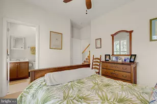 1011 3rd Pl SE, Washington, DC 20003 - Photo 22