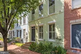 1011 3rd Pl SE, Washington, DC 20003 - Photo 2