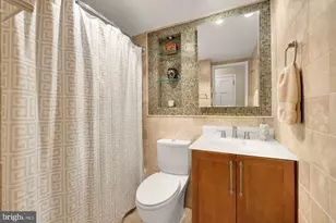 2501 Calvert St NW, Washington, DC 20008 - Photo 16