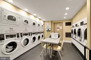 2501 Calvert St NW, Washington, DC 20008 - Photo 22