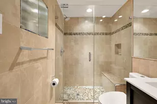 2501 Calvert St NW, Washington, DC 20008 - Photo 12