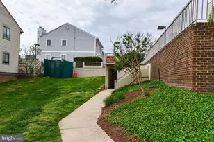 49 Hawthorne Ct NE, Washington, DC 20017 - Photo 28