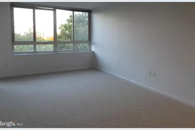 350 G Street SW #N613, Washington, DC 20024 - Photo 6