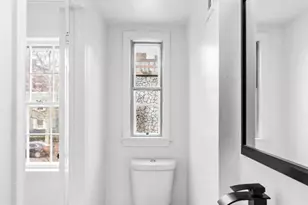 2420 I St NW, Washington, DC 20037 - Photo 46