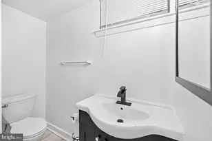 2420 I St NW, Washington, DC 20037 - Photo 14