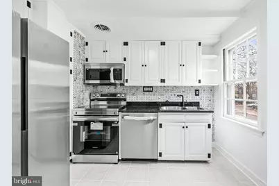 2420 I Street NW, Washington, DC 20037 - Photo 2