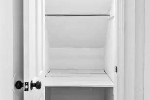 2420 I St NW, Washington, DC 20037 - Photo 14