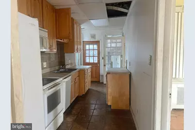 118 V Street NE, Washington, DC 20002 - Photo 4