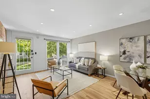 237 G St SW, Washington, DC 20024 - Photo 10