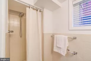 1111 Fairmont St NW, Washington, DC 20009 - Photo 48