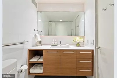 700 New Hampshire Avenue NW #519, Washington, DC 20037 - Photo 12