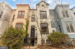 650 E St NE, Washington, DC 20002 - Photo 2