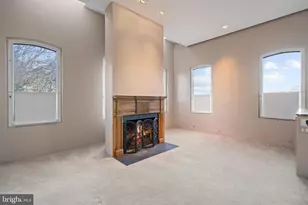 901 26th St NW, Washington, DC 20037 - Photo 14