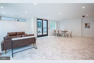 1016 17th Place NE #8, Washington, DC 20002 - Photo 8