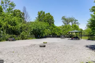 3401 38th Street NW, Washington, DC 20016 - Photo 20