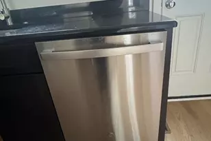 1017 5th St SE, Washington, DC 20003 - Photo 10