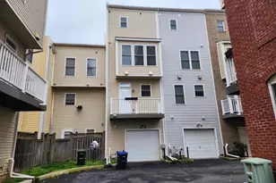 1017 5th St SE, Washington, DC 20003 - Photo 2