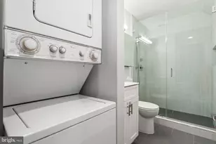 1710 Summit Pl NW, Washington, DC 20009 - Photo 24