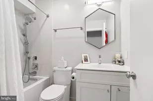 1710 Summit Pl NW, Washington, DC 20009 - Photo 18