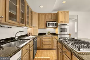 1829 Riggs Pl NW, Washington, DC 20009 - Photo 8