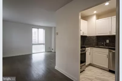301 I Street SW #108, Washington, DC 20024 - Photo 2
