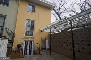 301 I St SW, Washington, DC 20024 - Photo 18