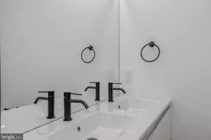 722 Kenyon St NW, Washington, DC 20010 - Photo 36