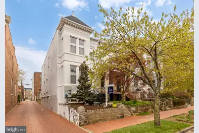 421 10th Street NE, Washington, DC 20002 - Photo 1