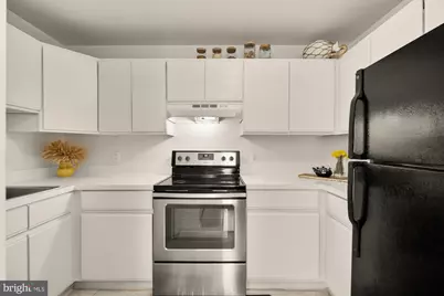 2630 Adams Mill Road NW #302, Washington, DC 20009 - Photo 8