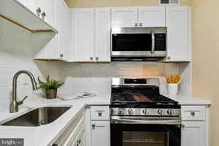 300 M St SW, Washington, DC 20024 - Photo 12