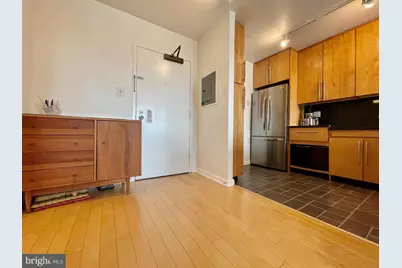 1301 20th Street NW #805, Washington, DC 20036 - Photo 4