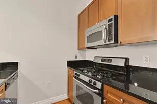 2120 Vermont Ave NW, Washington, DC 20001 - Photo 4