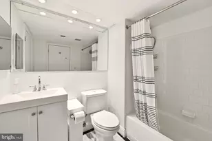 1401 17th St NW, Washington, DC 20036 - Photo 14