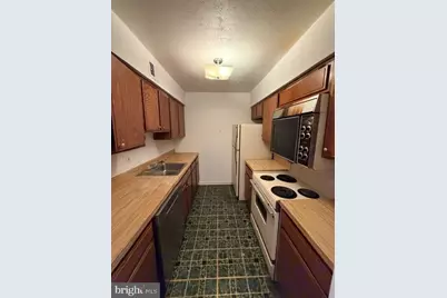 3433 Summit Court NE #3433, Washington, DC 20018 - Photo 6