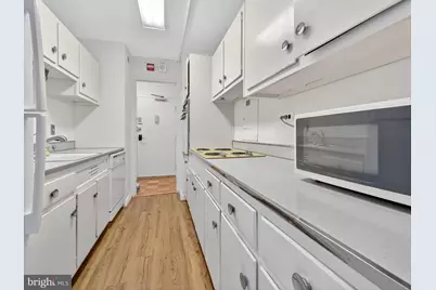 4600 Connecticut Avenue NW #223, Washington, DC 20008 - Photo 6