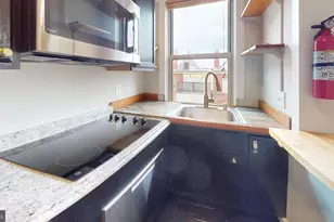 18 9th St NE, Washington, DC 20002 - Photo 2