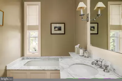 2740 Chain Bridge Road NW, Washington, DC 20016 - Photo 30