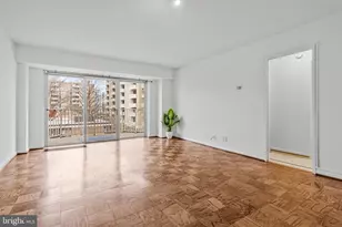 560 N St SW, Washington, DC 20024 - Photo 4