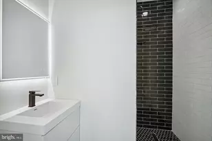 1307 Longfellow St NW, Washington, DC 20011 - Photo 18