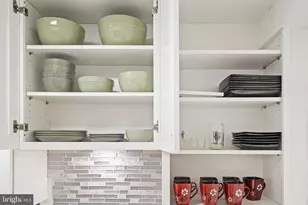 4201 Cathedral Ave NW, Washington, DC 20016 - Photo 10