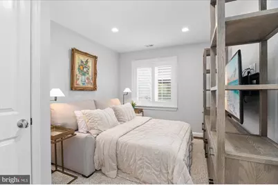 1238 Eton Court NW #T17, Washington, DC 20007 - Photo 18