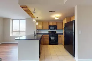 350 G St SW, Washington, DC 20024 - Photo 2