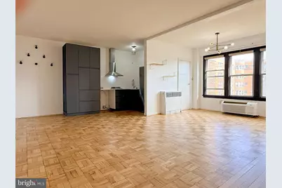 2500 Q St NW #529, Washington, DC 20007 - Photo 2